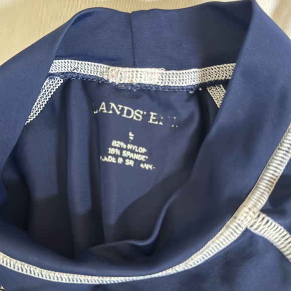 4 swim shirts and 4 swim trunks lot, 8 items total. All youth S/M size 6 and 7. - Picture 5 of 8